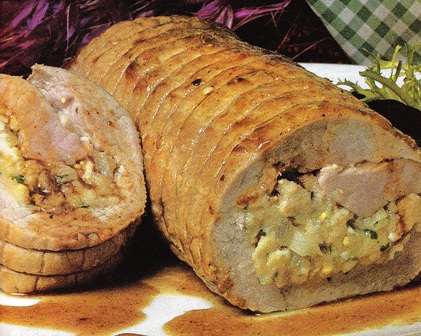 Lomo de cerdo relleno con huevo duro y bacalao