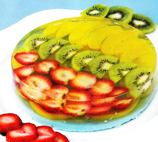 Gelatina de frutas con leche de mora azul
