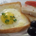 sandwich-con-huevo-frito-incrustado