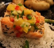 salmón-con-salsa-de-frutas