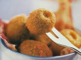 Aceitunas rellenas fritas