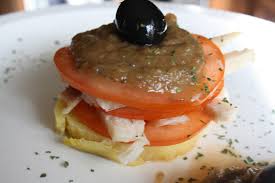 Milhojas con caviar de berenjena