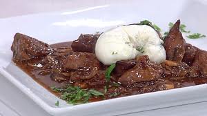 Huevos al plato con Higaditos de Pollo