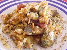 Huevos revueltos con Alcachofas