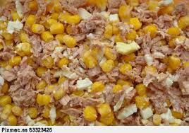 Ensalada de huevos y maíz