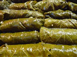 hoja de uva rellena  (dolma)