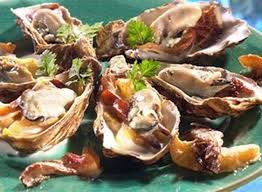 Ostras con setas y manzana