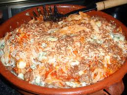 Cazuela griega de carne y pasta