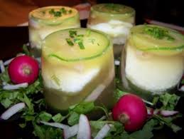 Huevos escalfados con Gelatina