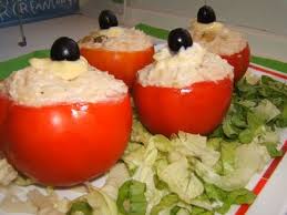 tomate relleno