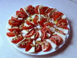 Tomates con queso de cabra