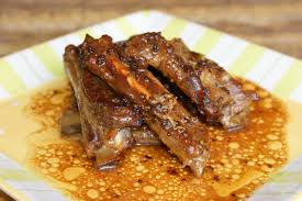 Costillas de cerdo amarillas