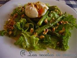 Ensalada templada de alcachofas y espárragos