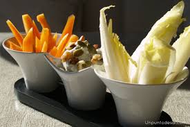 Dips de verduras en roquefort