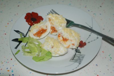 Huevos rellenos