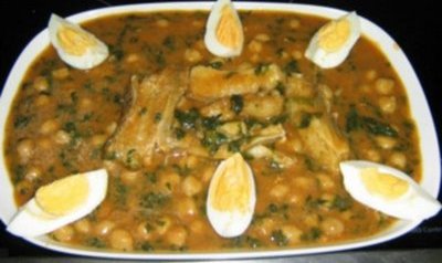 Garbanzos fritos con bacalao