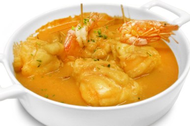 Rape en blanco con langostinos