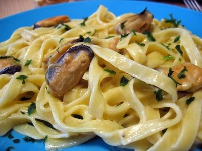 Tallarines con mejillones