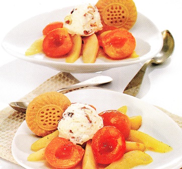 Albaricoques y peras en almíbar de pimienta