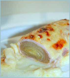 Hojaldre relleno con endivias