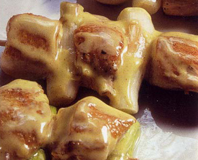 Brocheta de pollo al curry