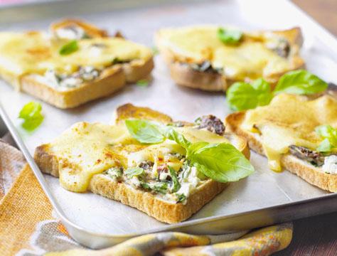 Tostadas de queso al horno