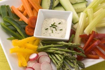 Crudités de verdura con salsa de quesos