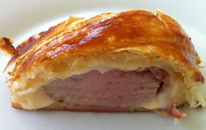 Rollo de hojaldre con solomillo al foie